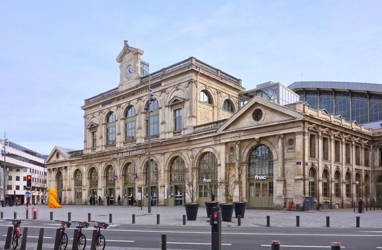 Studio Near Train Station Lille Bagian luar foto